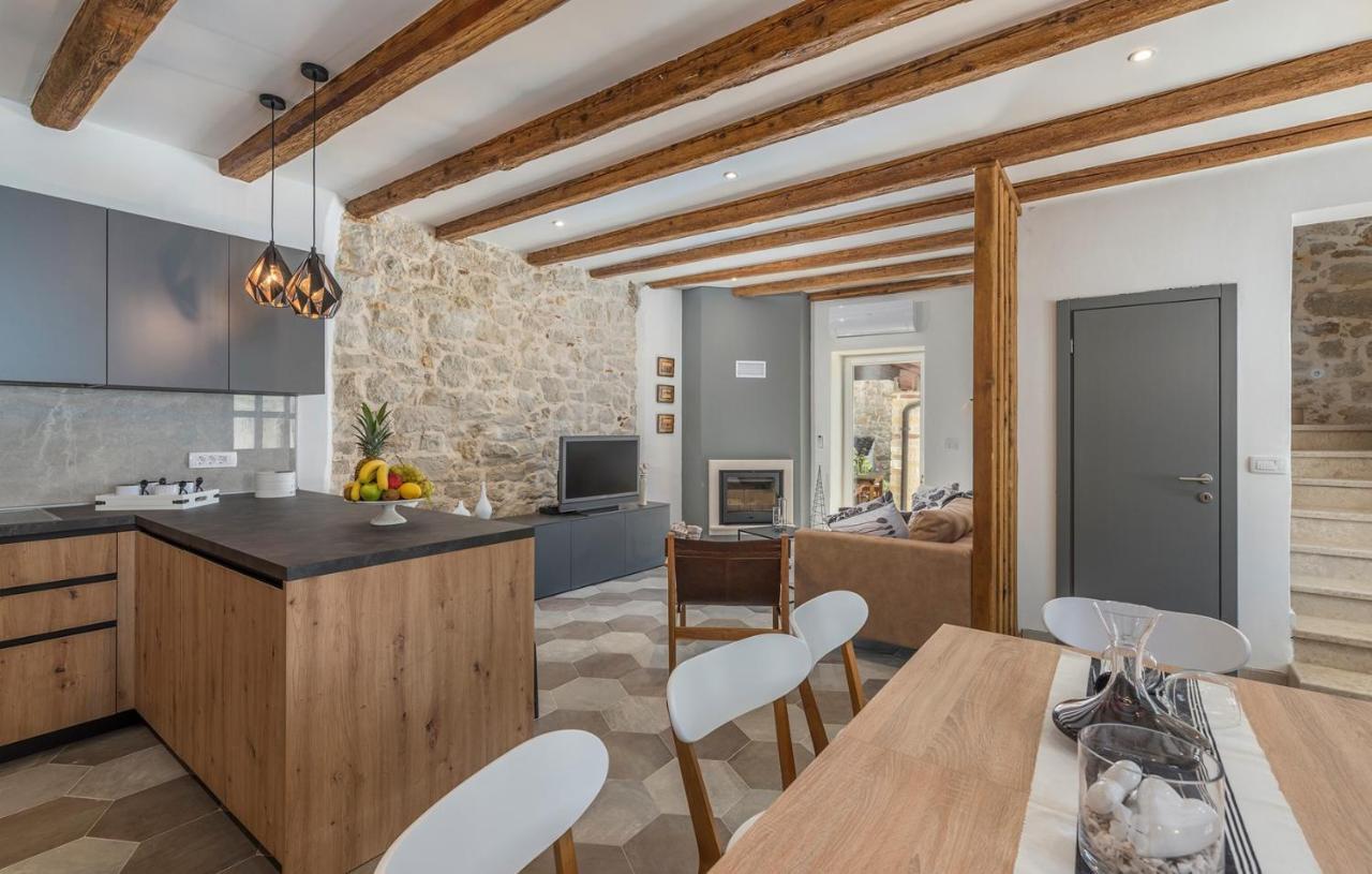 Beautiful Stone House - Villa Parentium With Private Pool Dracevac Экстерьер фото