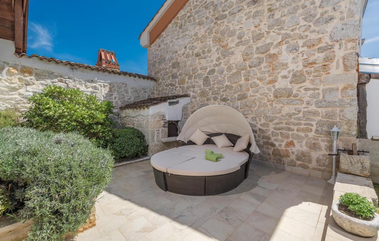 Beautiful Stone House - Villa Parentium With Private Pool Dracevac Экстерьер фото