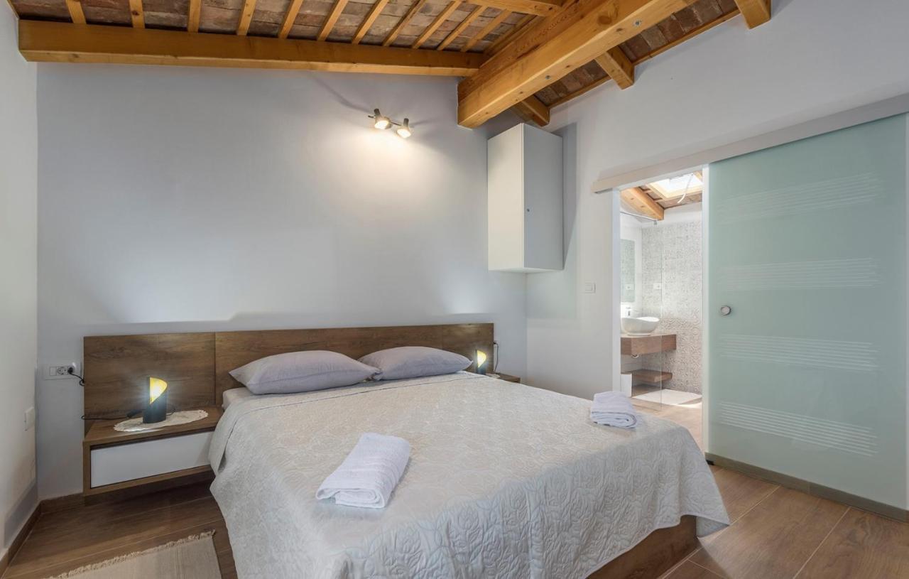 Beautiful Stone House - Villa Parentium With Private Pool Dracevac Экстерьер фото